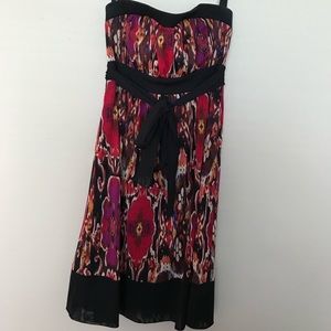 Halter print dress for any occasion.